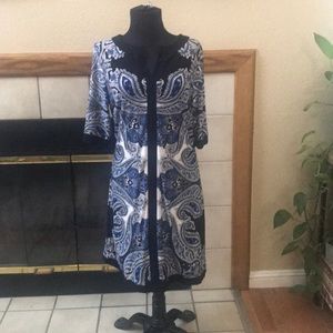 Slimming paisley print dress